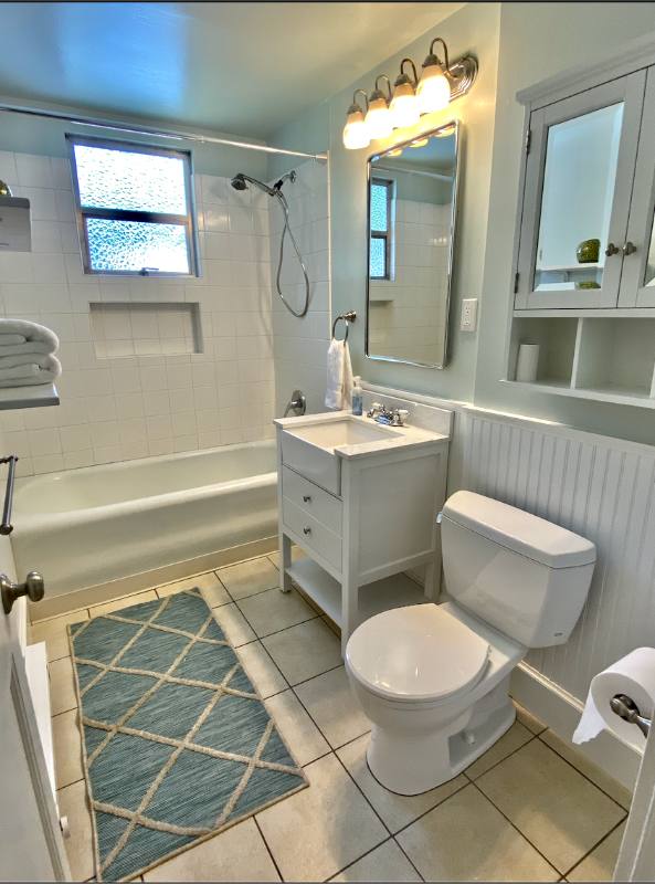 House for rent at 11017 31st Ave NE, Seattle, WA 98125