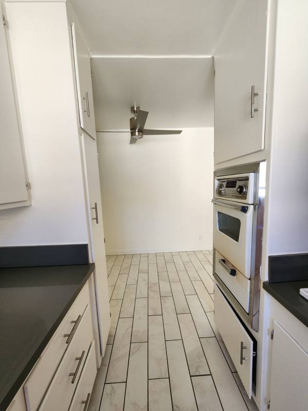 Apartment for rent at 18546 Clark St, Tarzana, CA 91356