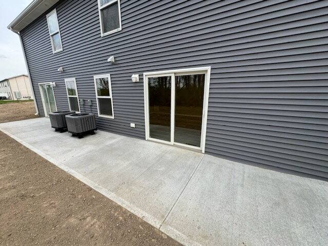 Apartment for rent at 229 Bruns Dr, Brookville, OH 45309