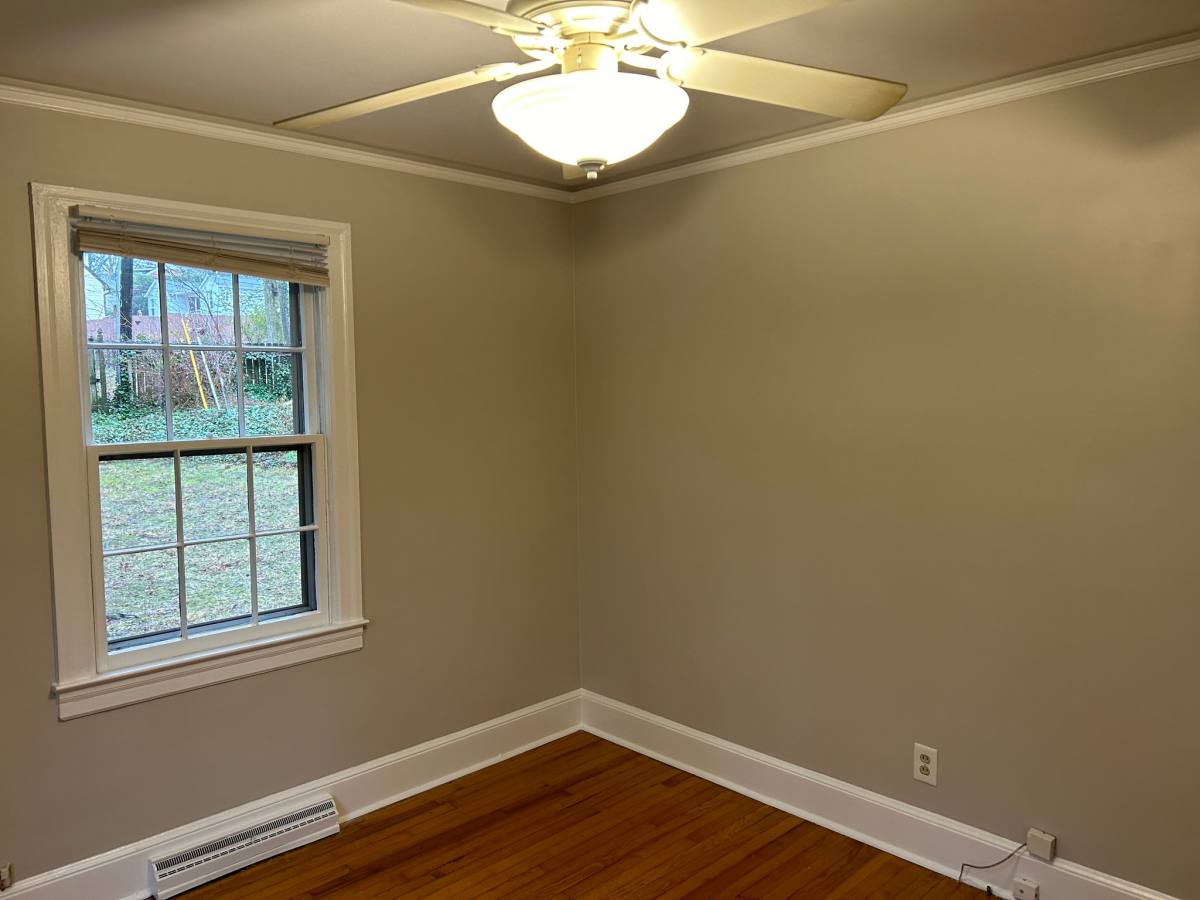Apartment for rent at 1405-B Mimosa Dr, Greensboro, NC 27403