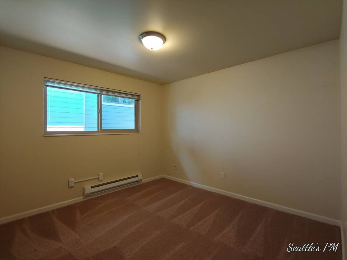 Apartment for rent at 4127 California Ave SW #4, Seattle, WA 98116