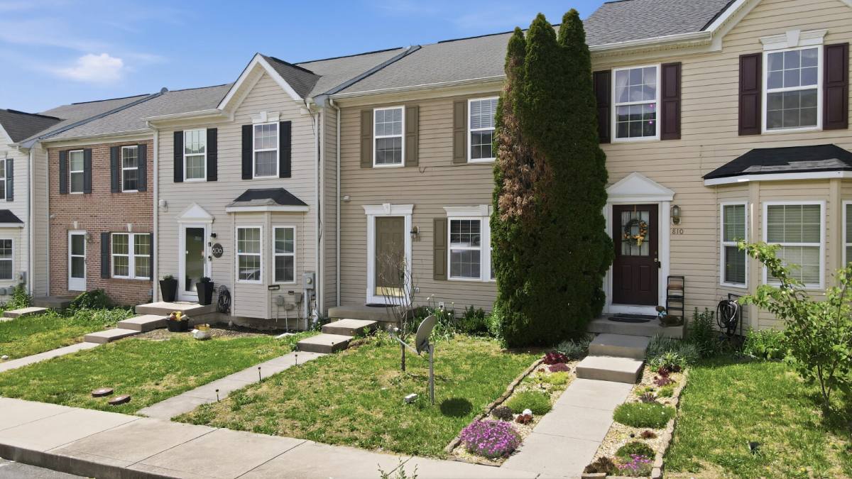 House for rent at 808 Marquette Dr, Martinsburg, WV 25401