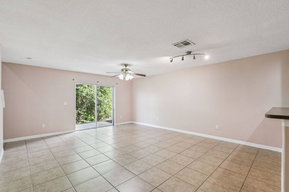 Townhouse for rent at 4338 Aristocrat Point, Oviedo, FL 32765