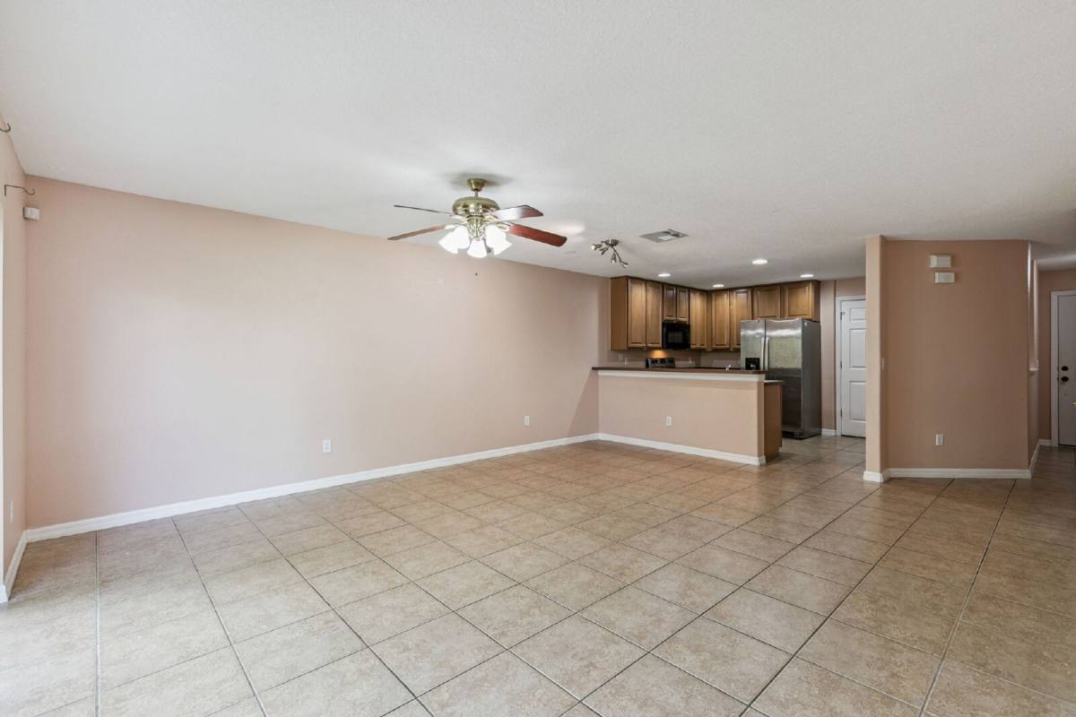 Townhouse for rent at 4338 Aristocrat Point, Oviedo, FL 32765