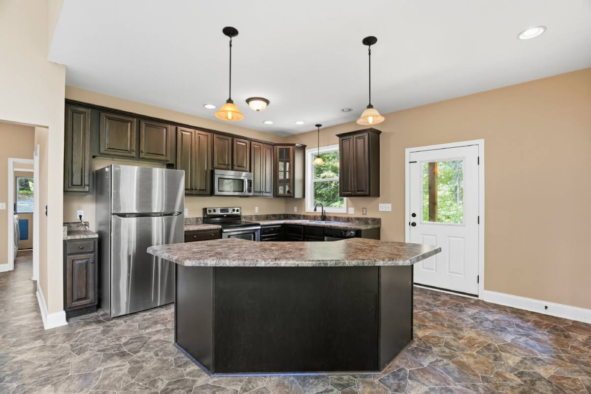 House for rent at 80 Miller Rd, Marshall, NC 28753