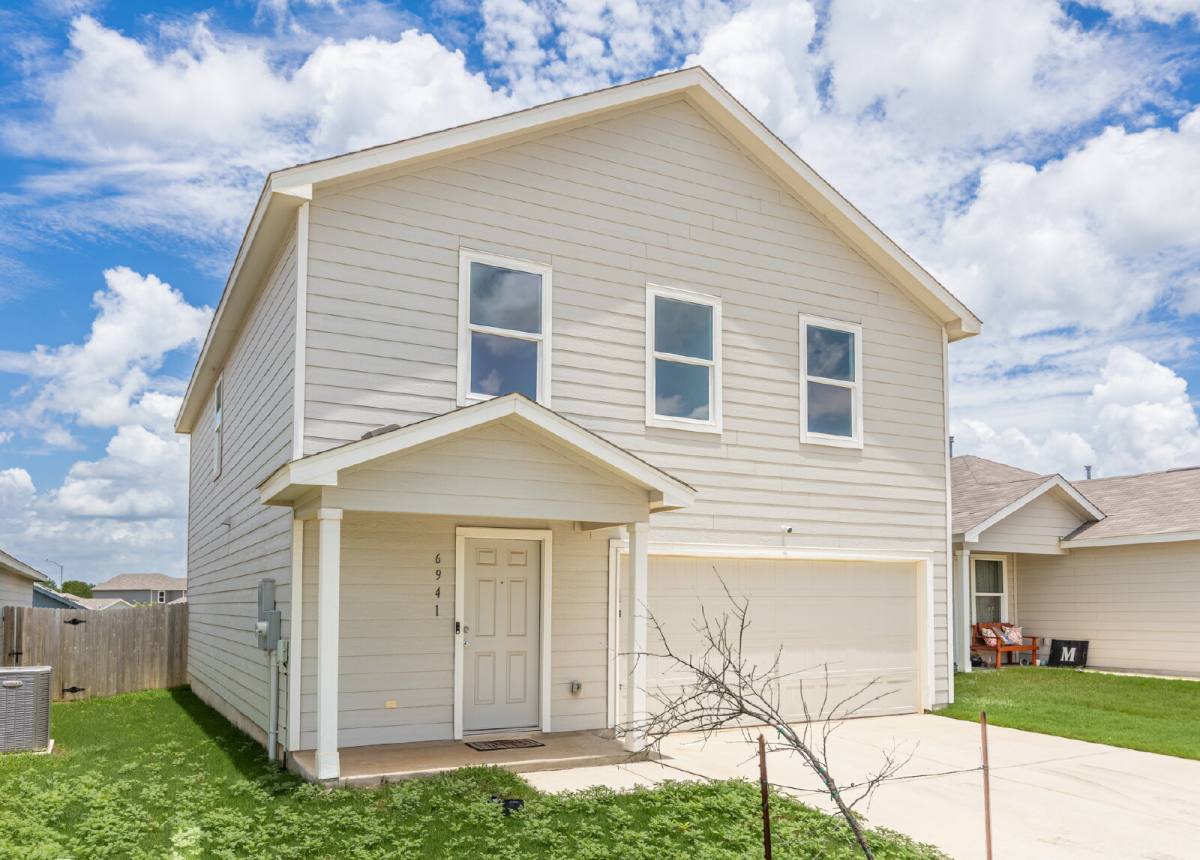 House for rent at 6941 Dorato Ridge, Elmendorf, TX 78112