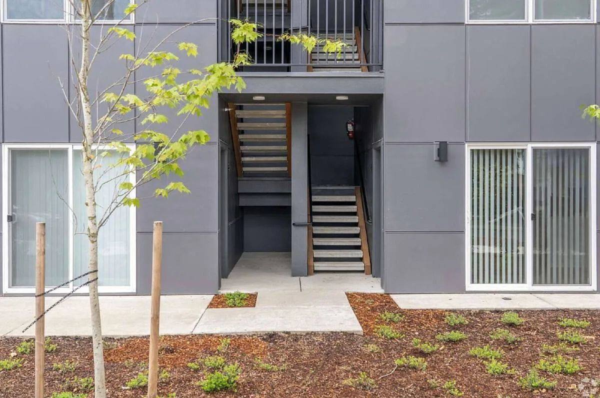 Apartment for rent at 9050 NE Hoyt St #9, Portland, OR 97220