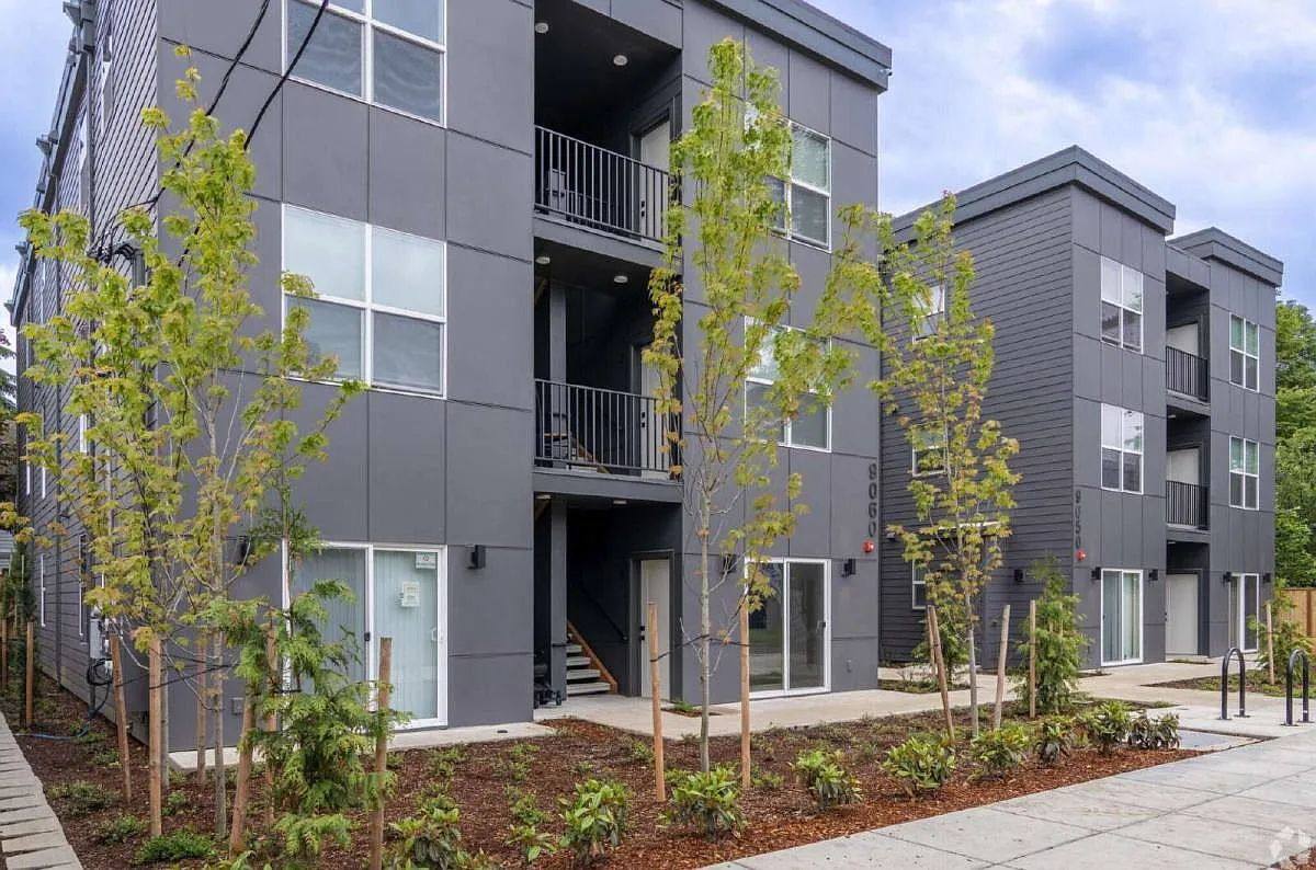 Apartment for rent at 9050 NE Hoyt St #9, Portland, OR 97220