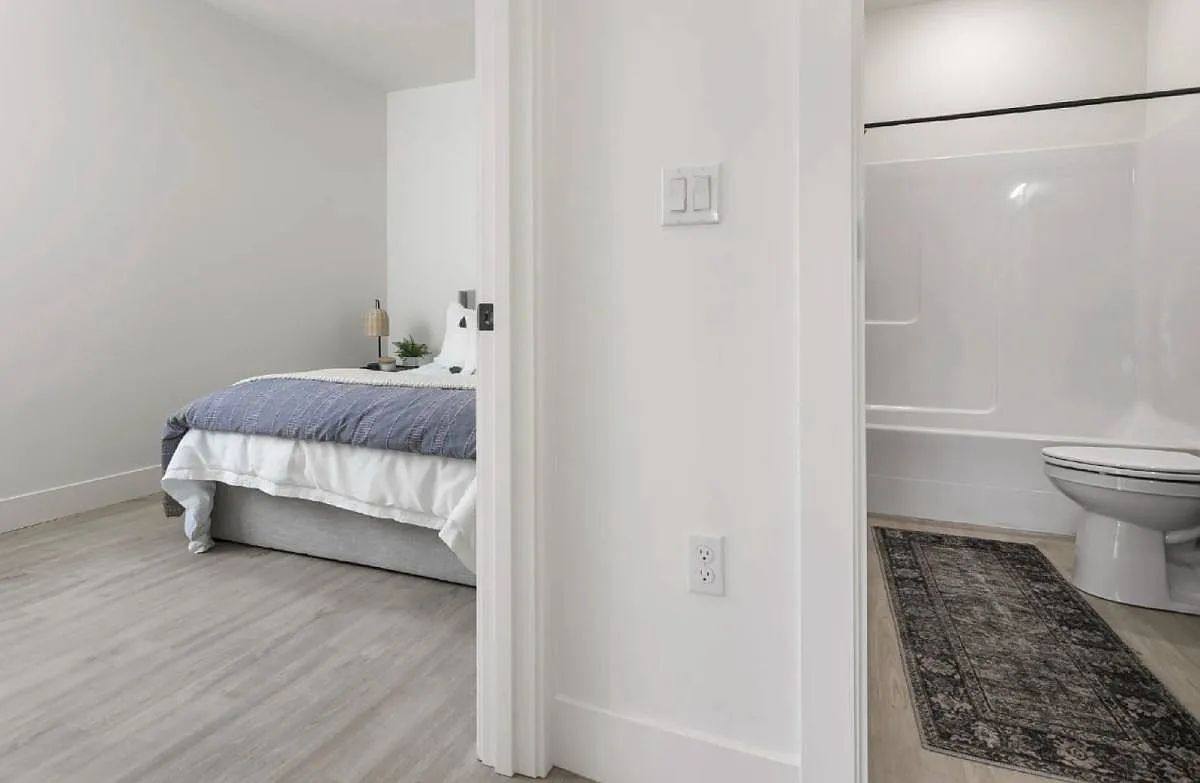 Apartment for rent at 9050 NE Hoyt St #9, Portland, OR 97220