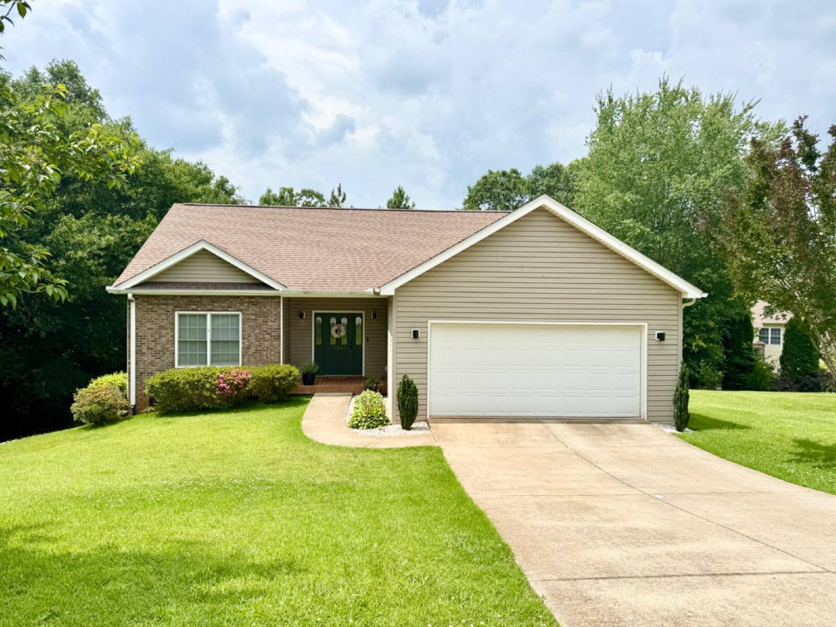 House for rent at 214 Providence Court, Seneca, SC 29678