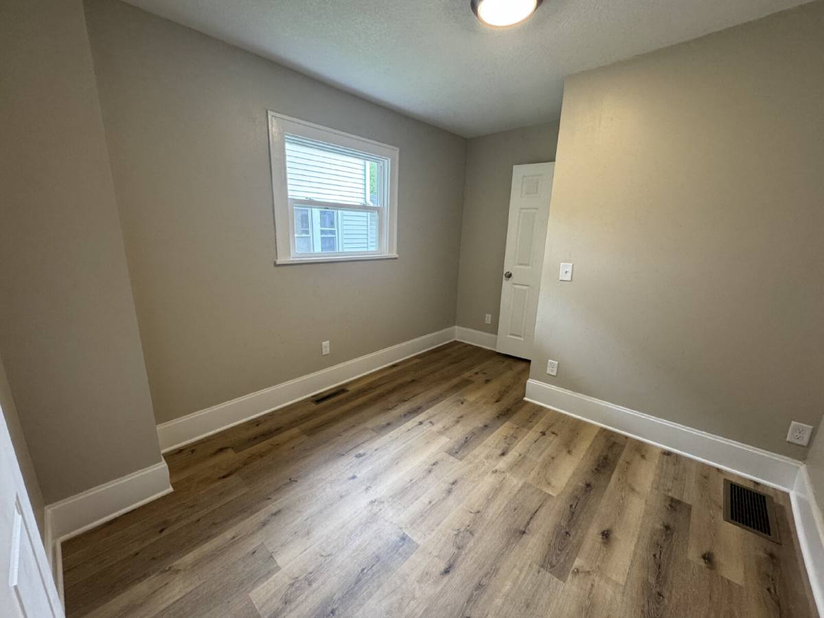 House for rent at 1035 20th Ave SE, Minneapolis, MN 55414