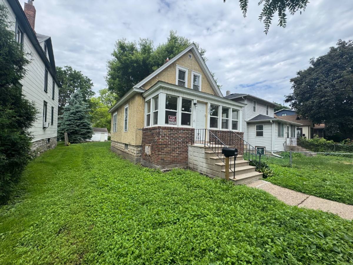 House for rent at 1035 20th Ave SE, Minneapolis, MN 55414