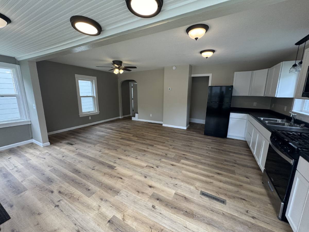 House for rent at 1035 20th Ave SE, Minneapolis, MN 55414