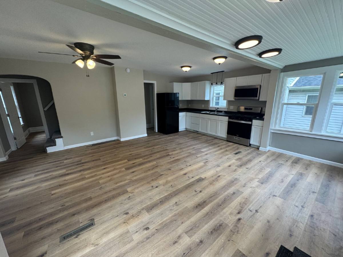 House for rent at 1035 20th Ave SE, Minneapolis, MN 55414