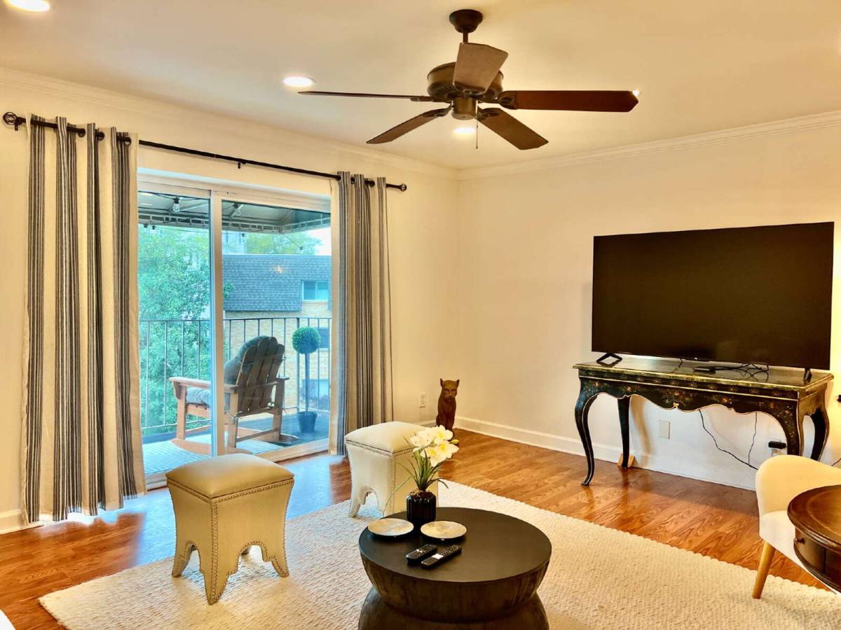 Condo for rent at 1323 Queens Rd #417, Charlotte, NC 28207