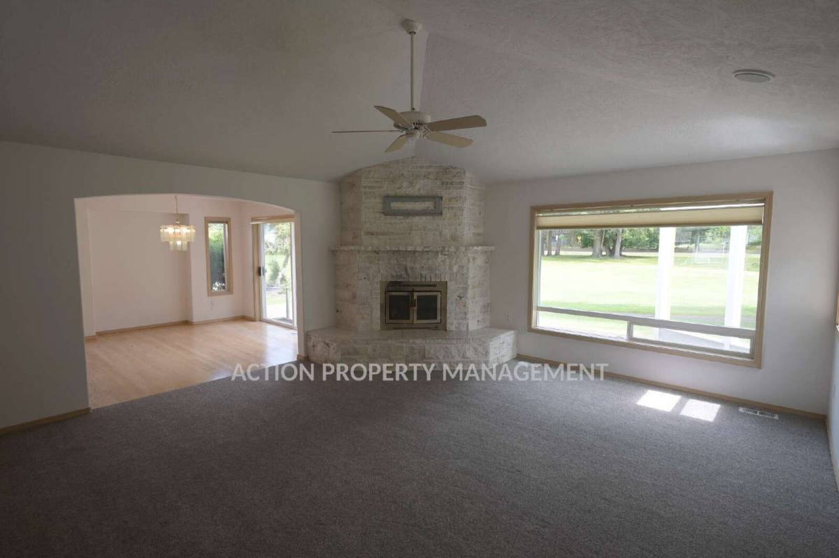 Apartment for rent at 292 Foursome Dr, Sequim, WA 98382