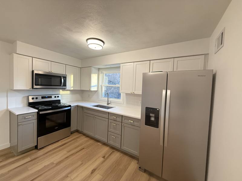 Apartment for rent at 730 E Shore Dr #2, Pekin, IL 61554