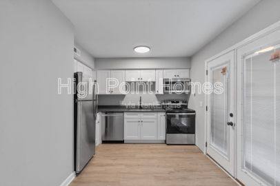 Townhouse for rent at 400 Gallery Lane, Hixson, TN 37343