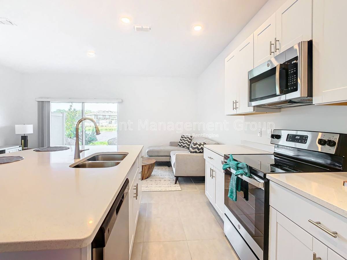 Townhouse for rent at 3588 Landing Net Dr, Kissimmee, FL 34746