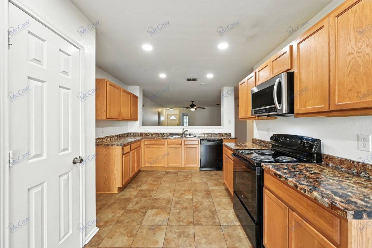 House for rent at 10512 Flagstaff Run, Fort Worth, TX 76140