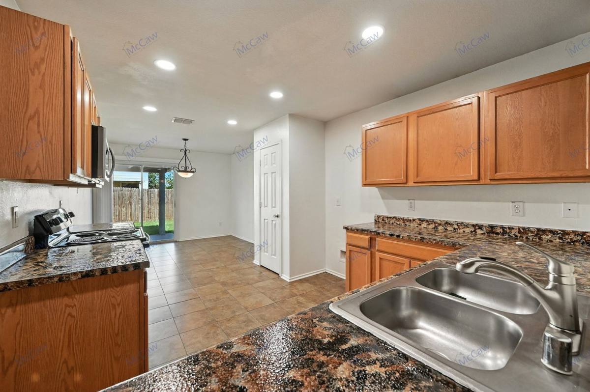 House for rent at 10512 Flagstaff Run, Fort Worth, TX 76140