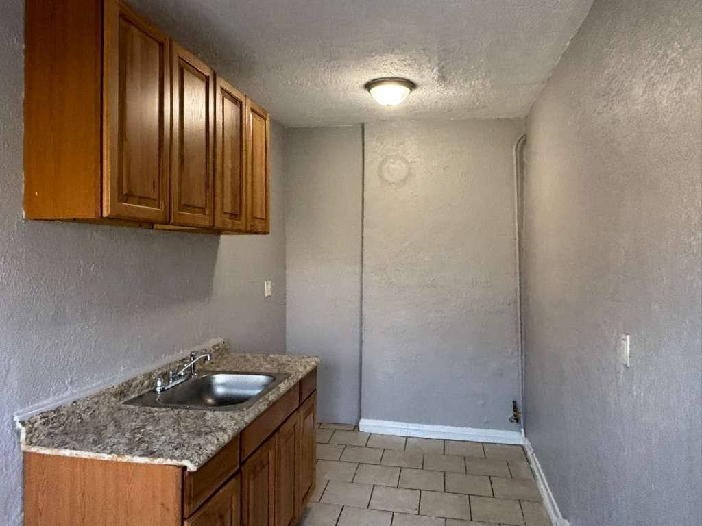 Apartment for rent at 848 Linn Dr #5, Cleveland, OH 44108