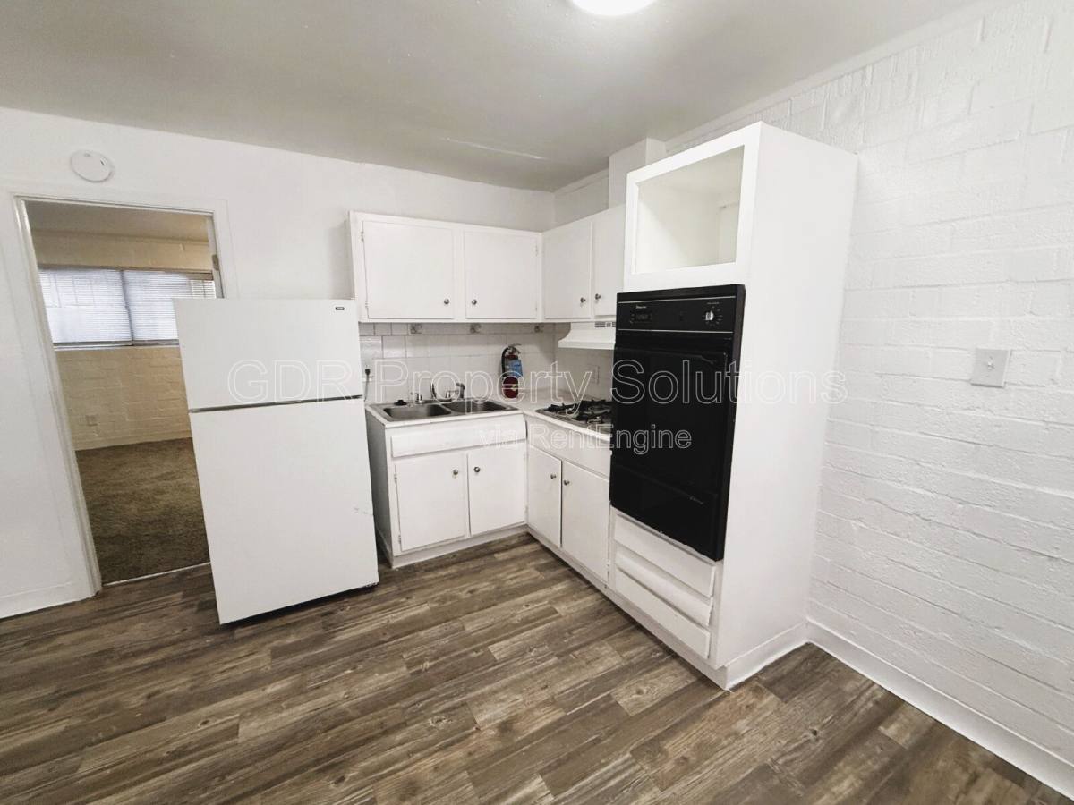 Apartment for rent at 1200 Coal Ave SW #2, Albuquerque, NM 87102