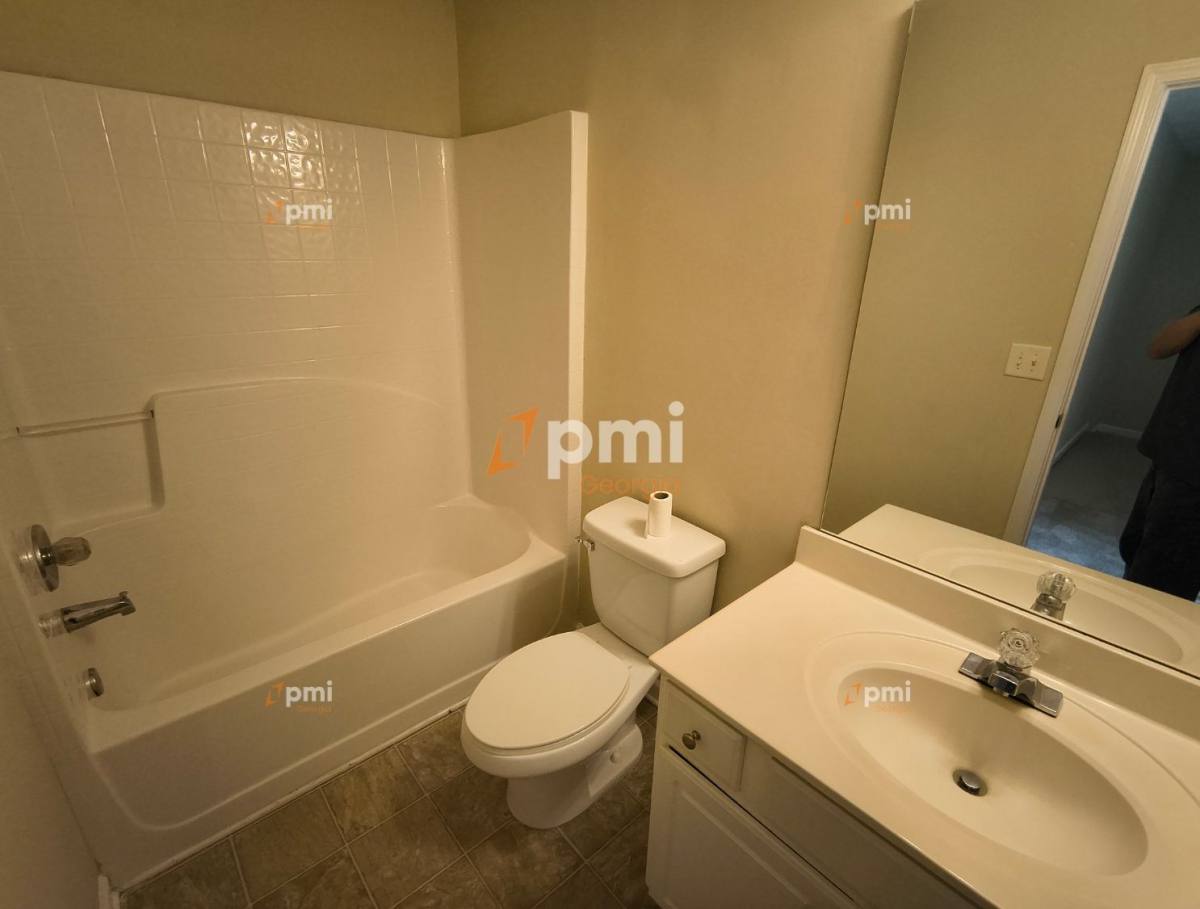 Townhouse for rent at 306 Creek Manor Way, Suwanee, GA 30024
