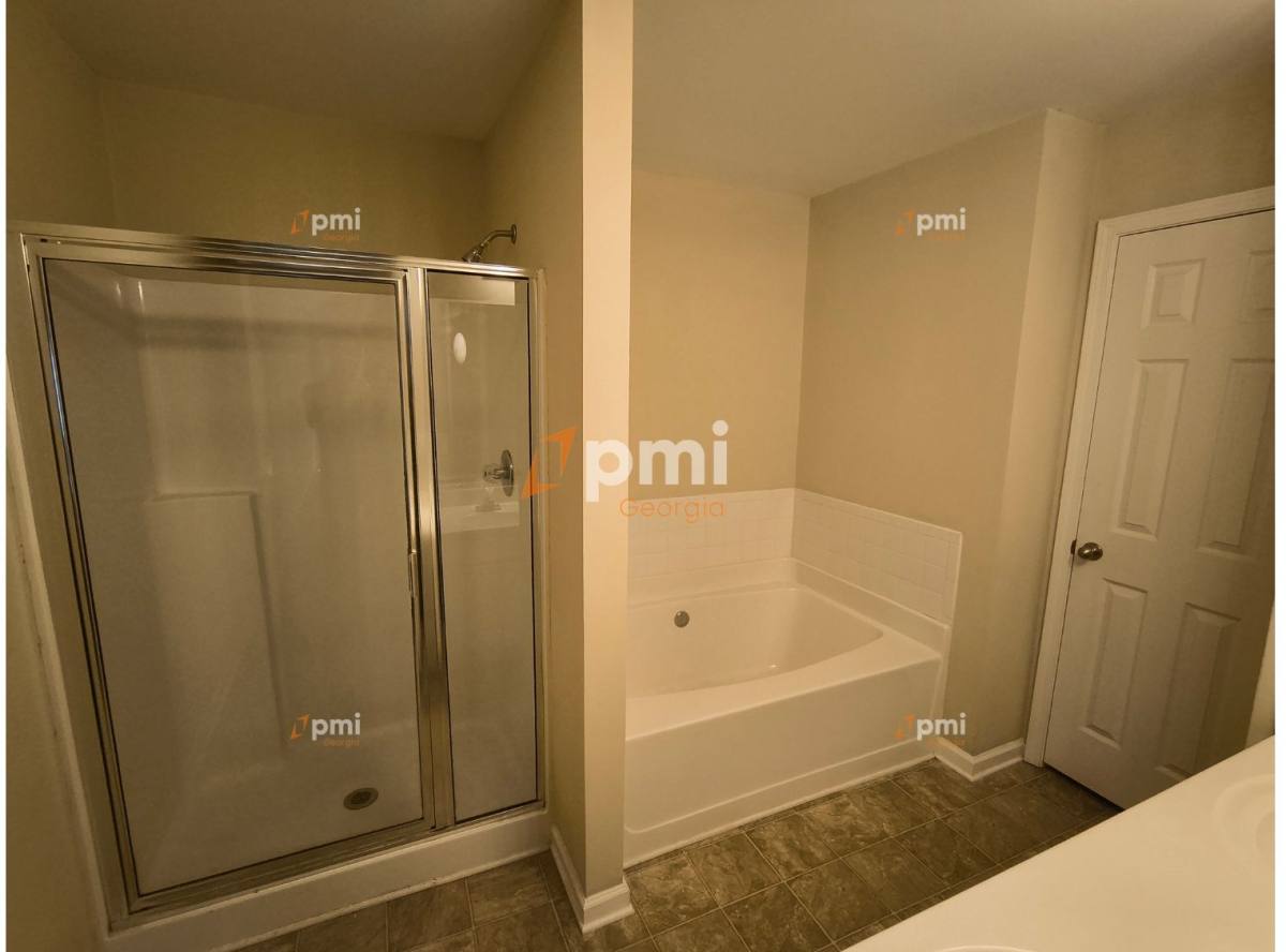 Townhouse for rent at 306 Creek Manor Way, Suwanee, GA 30024