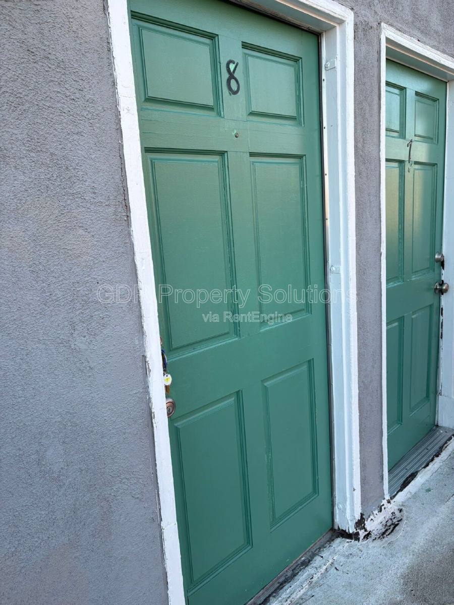 Apartment for rent at 1100 Coal Ave SW #8, Albuquerque, NM 87102