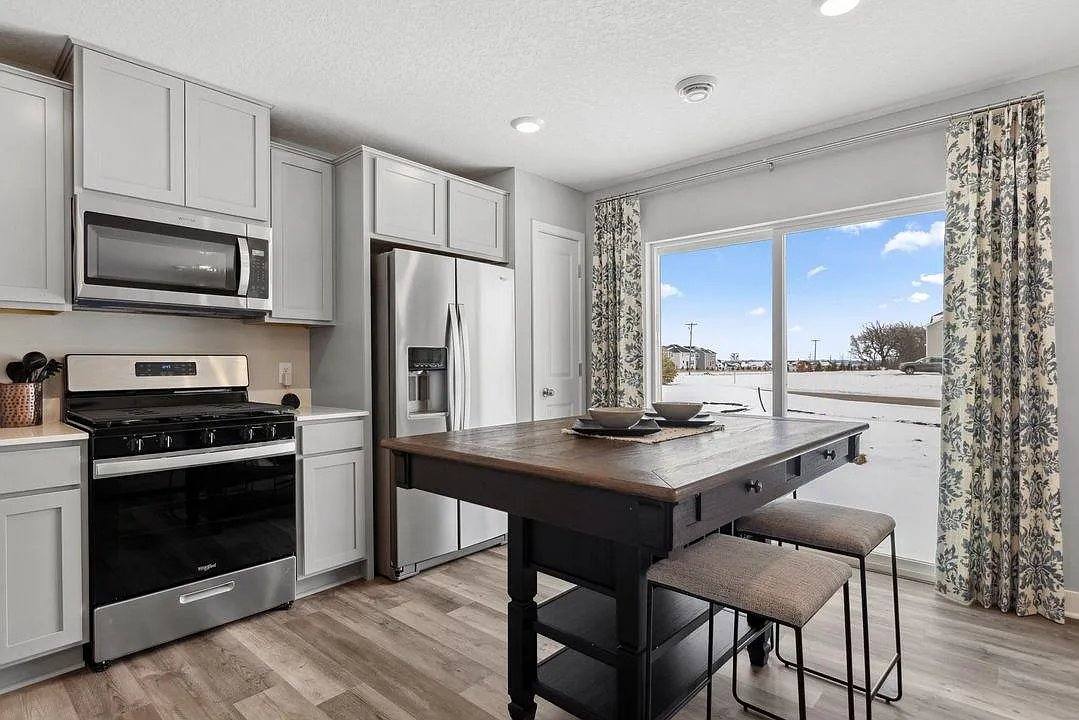 Townhouse for rent at 12724 Ashbury Dr, Rogers, MN 55374