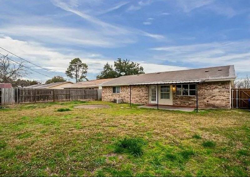 House for rent at 423 Southlake Dr, Forney, TX 75126
