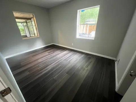 House for rent at 4731 E Castlewood Dr #32206, Jacksonville, FL 32209