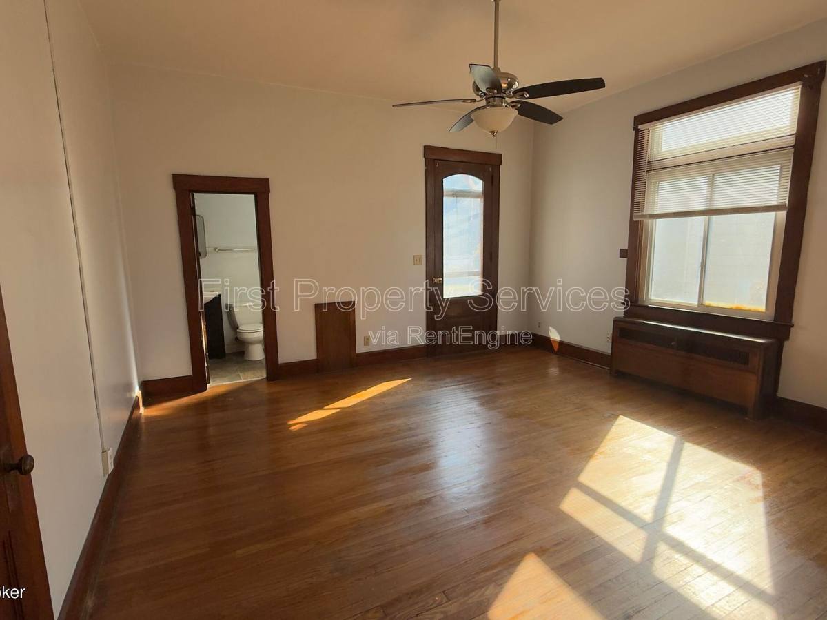 Apartment for rent at 2121 Culbertson Ave #D, New Albany, IN 47150