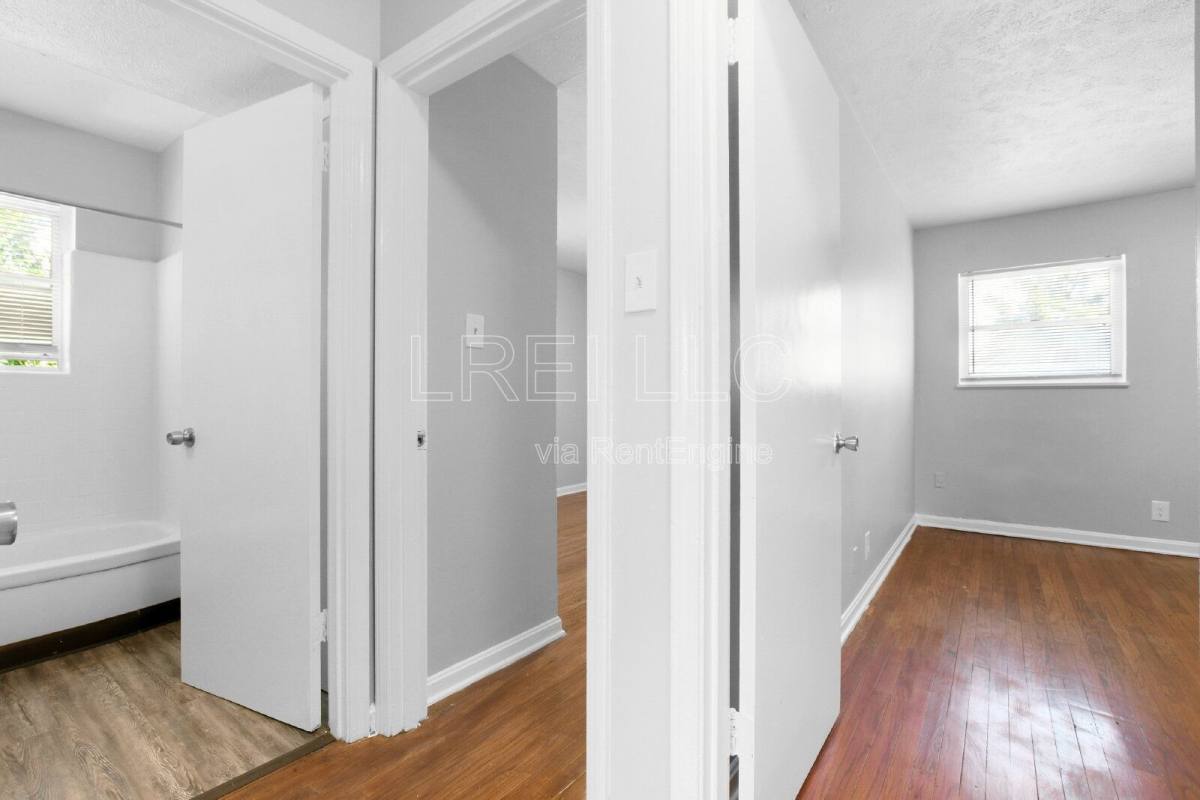 Apartment for rent at 3204 Orchard Manor Circle #3, Louisville, KY 40220