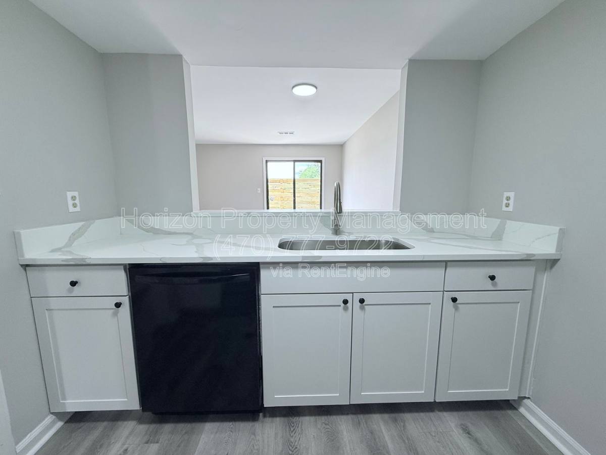 Apartment for rent at 3730 Old Flowery Branch Rd #J5, Oakwood, GA 30566