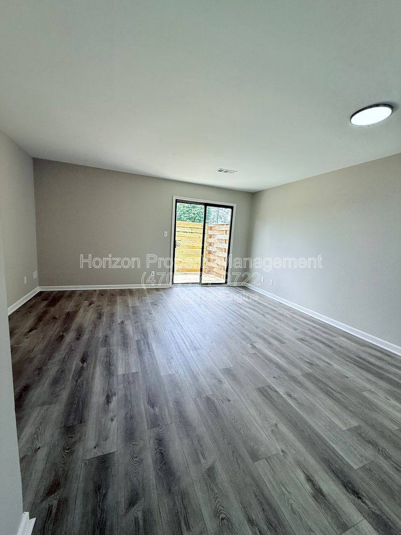 Apartment for rent at 3730 Old Flowery Branch Rd #J5, Oakwood, GA 30566