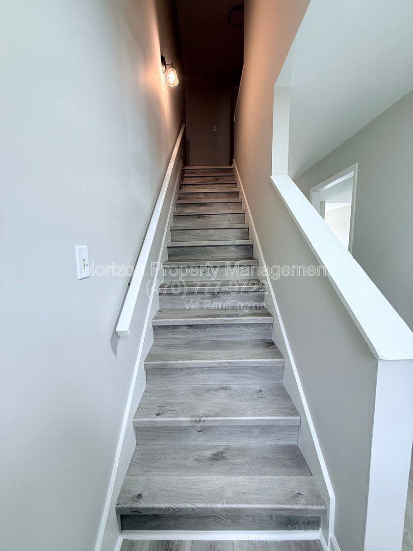 Apartment for rent at 3730 Old Flowery Branch Rd #J5, Oakwood, GA 30566