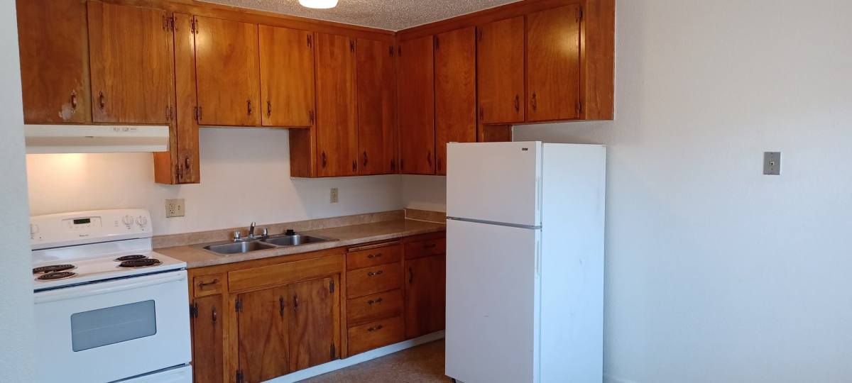 Apartment for rent at 218 W Dakota, Ave #A, Fresno, CA 93705