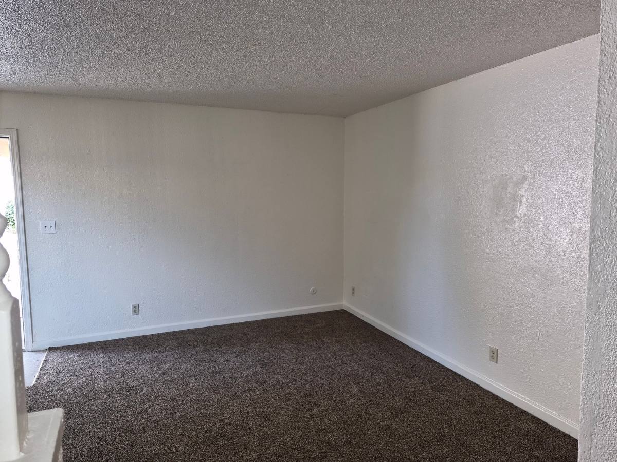 Apartment for rent at 218 W Dakota, Ave #A, Fresno, CA 93705