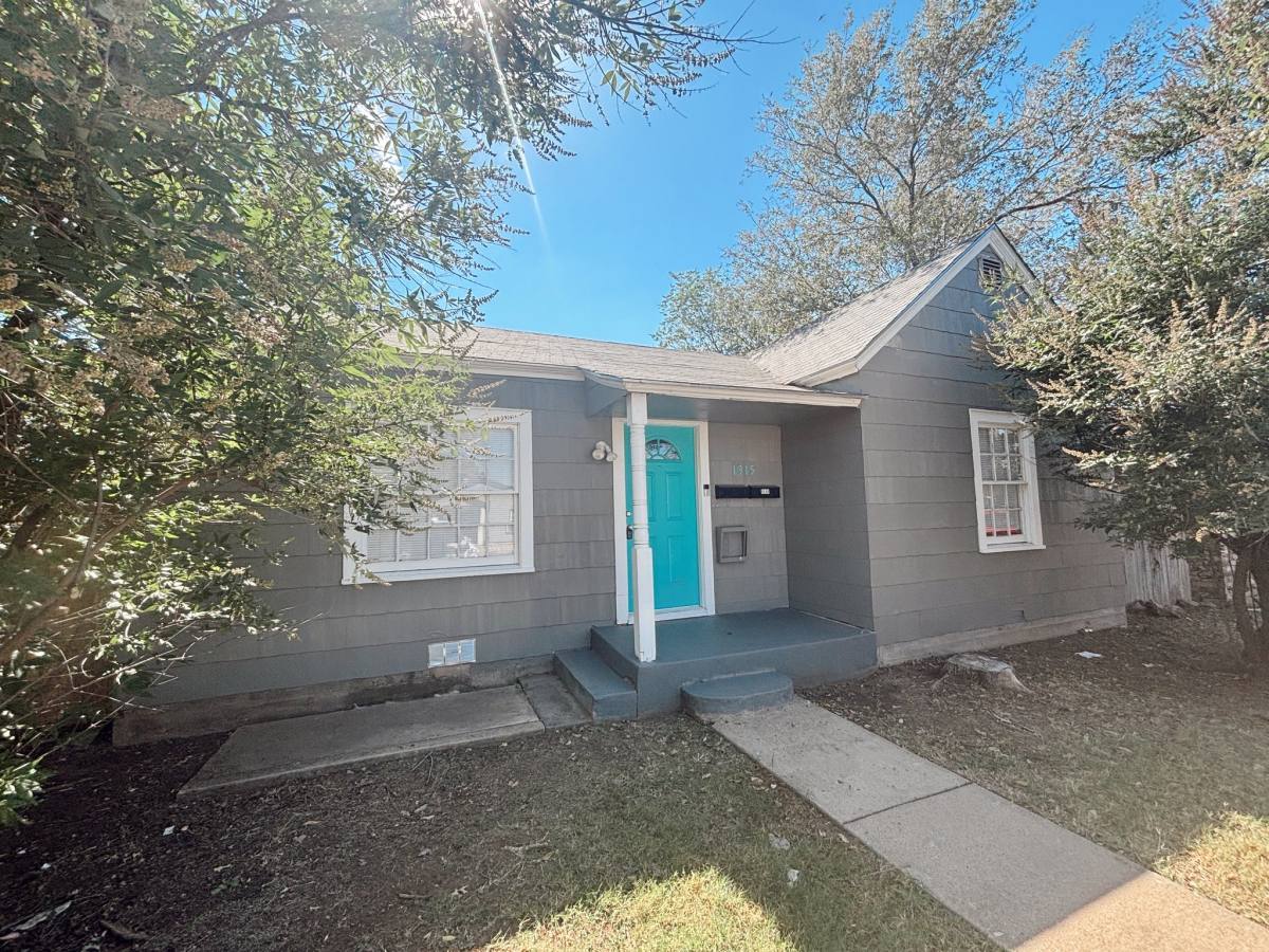 1915 26th St, Lubbock, TX 79411 - House for Rent