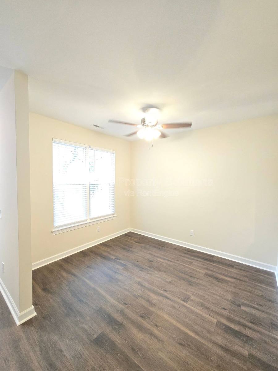 Apartment for rent at 5813 Wrightsville Ave #114, Wilmington, NC 28403