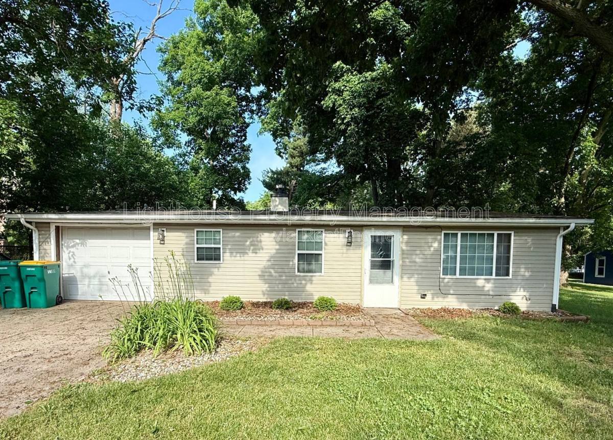 House for rent at 8118 Howard St, Portage, MI 49024