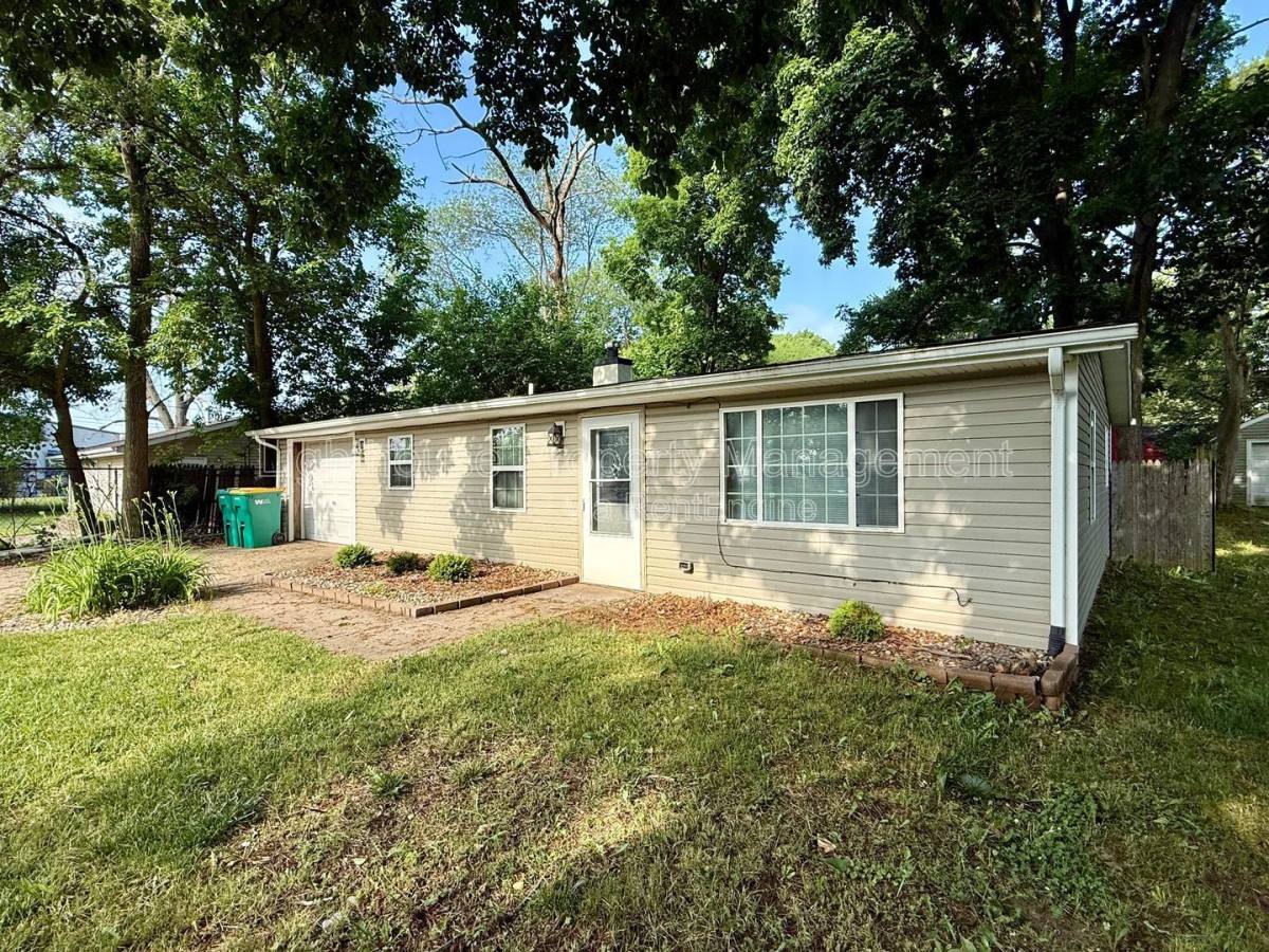 House for rent at 8118 Howard St, Portage, MI 49024