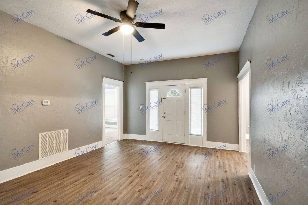 Townhouse for rent at 2305 9th St, Wichita Falls, TX 76309