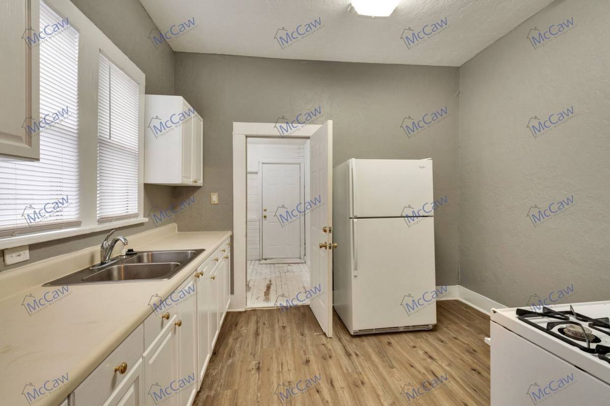 Townhouse for rent at 2305 9th St, Wichita Falls, TX 76309