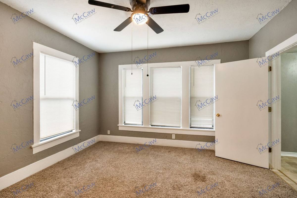 Townhouse for rent at 2305 9th St, Wichita Falls, TX 76309