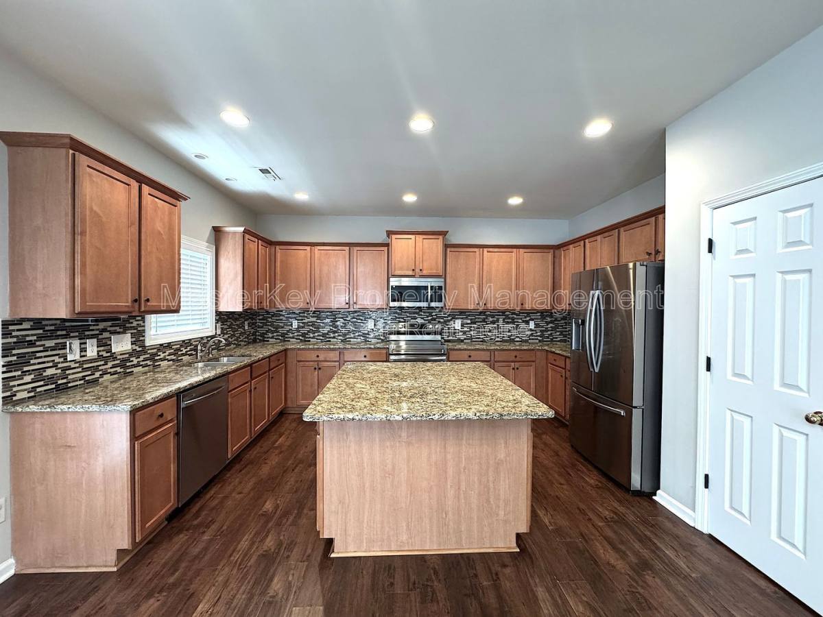 House for rent at 204 Straywhite Ave, Apex, NC 27539