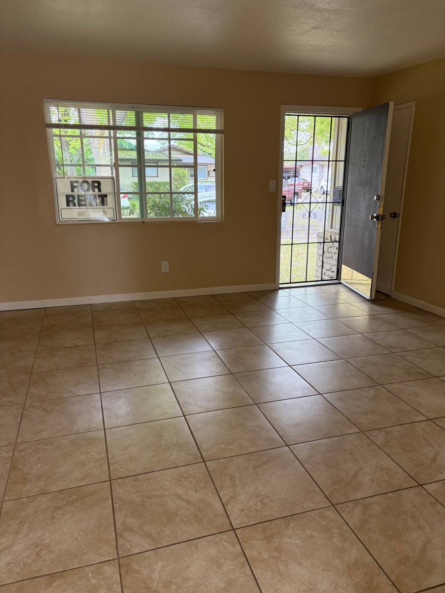 Apartment for rent at 1709 Carver Court #3, Modesto, CA 95350