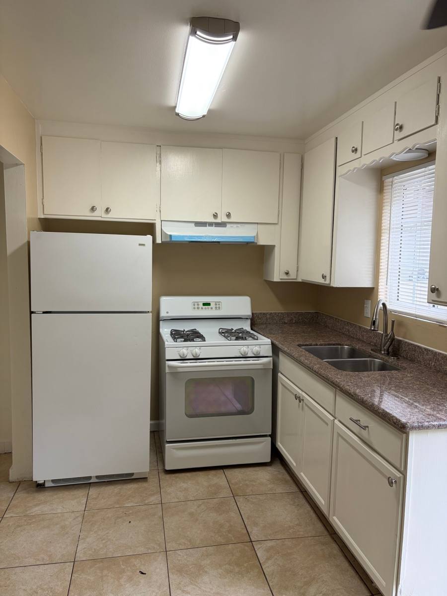 Apartment for rent at 1709 Carver Court #3, Modesto, CA 95350